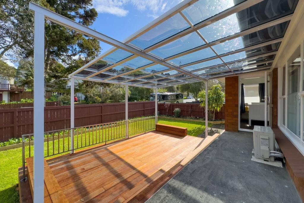 Exquisite Four-bedroom In Forrest Hill Holiday home Auckland